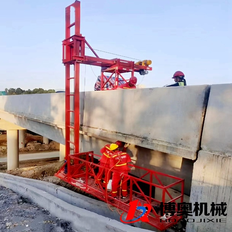高架橋排水管道安裝施工電動吊籃設備