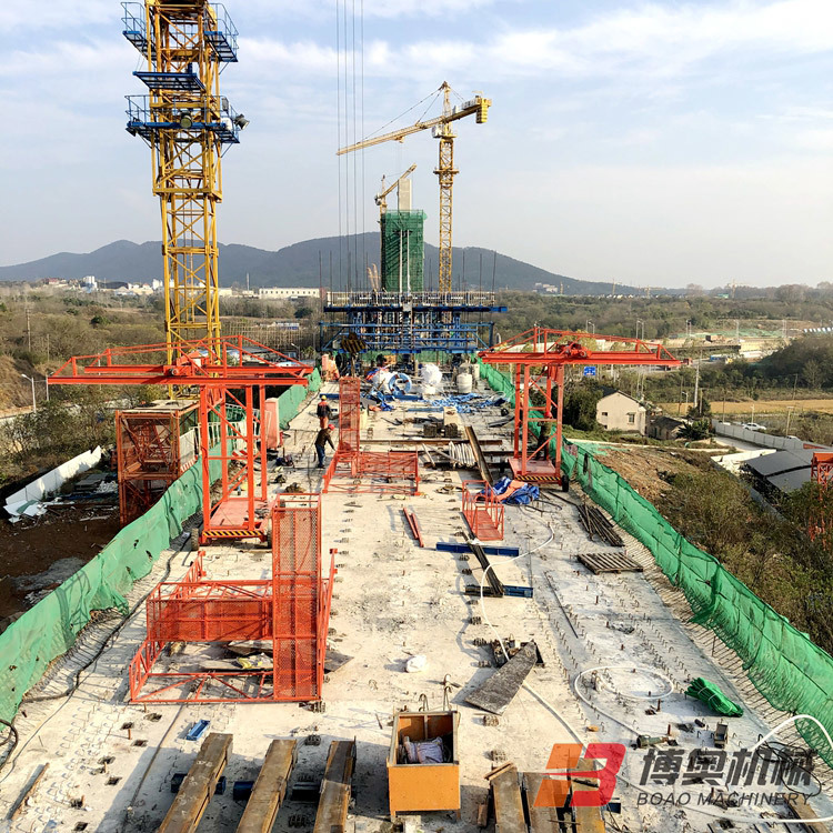 新型防撞牆模闆施工台車