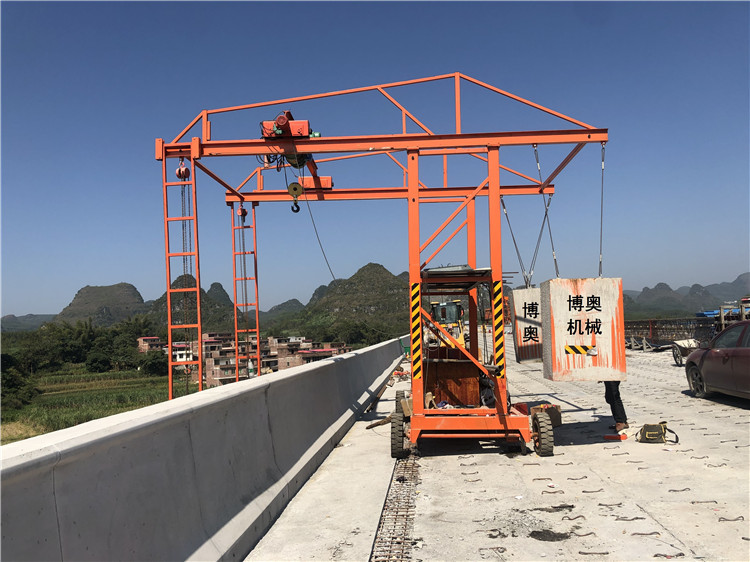 防撞牆模闆台車操作事項