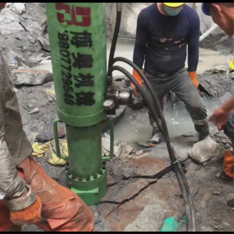 广州鼎高家电制造有限责任公司M20挖改式機載劈裂機